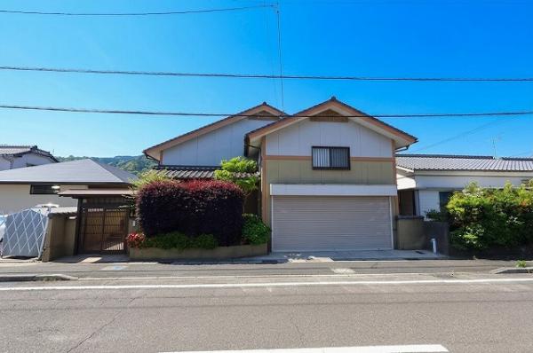 中古戸建 延岡市古城町２丁目3-20 JR日豊本線南延岡駅 3,500万円