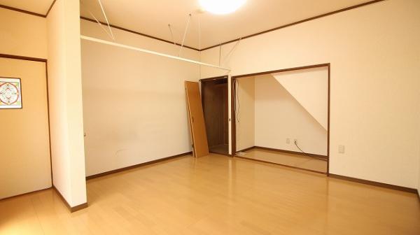 中古戸建 日向市中堀町１丁目89番、90番2 JR日豊本線日向市駅 990万円