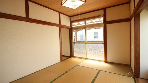 中古戸建 日向市中堀町１丁目89番、90番2 JR日豊本線日向市駅 990万円