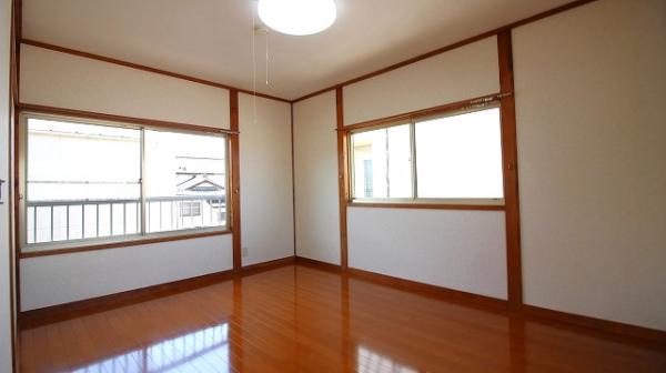 中古戸建 日向市中堀町１丁目89番、90番2 JR日豊本線日向市駅 990万円