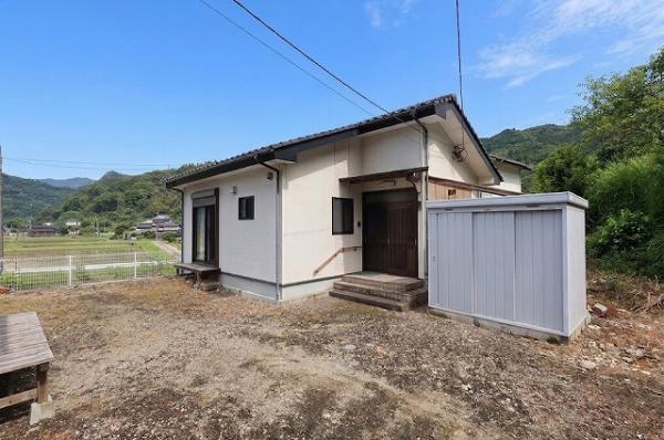 中古戸建 延岡市北川町川内名3455-2 JR日豊本線市棚駅 300万円