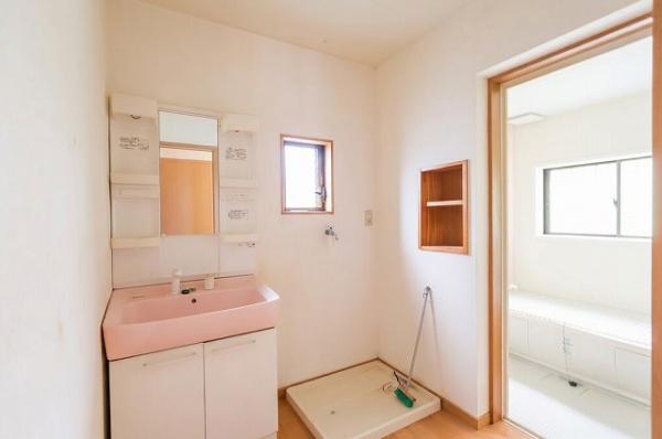 中古戸建 延岡市北川町川内名3455-2 JR日豊本線市棚駅 300万円