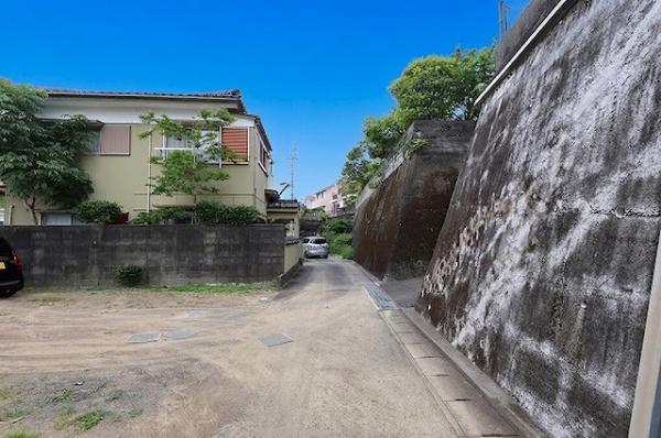 土地 延岡市平原町１丁目77-23 JR日豊本線南延岡駅 300万円
