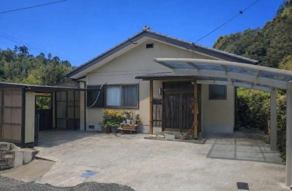 中古戸建 日向市大字富高3312番 JR日豊本線日向市駅 1,280万円
