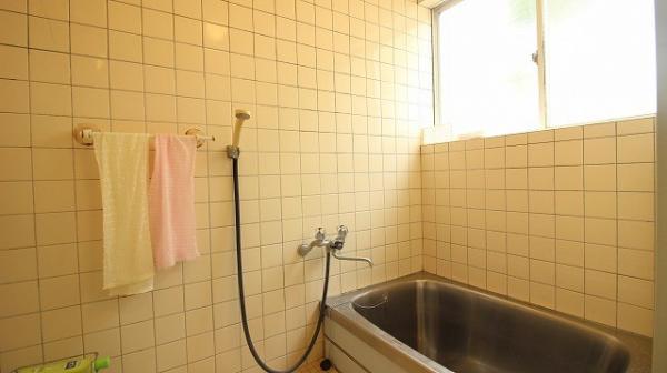 中古戸建 日向市迎洋園１丁目17番 JR日豊本線日向市駅 1,520万円