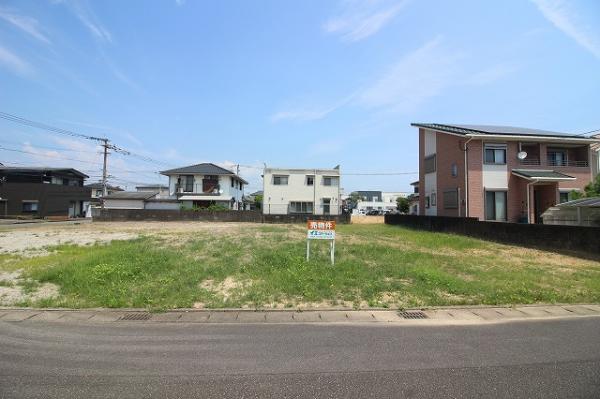 土地 日向市曽根町３丁目80番 JR日豊本線日向市駅 1,390万円