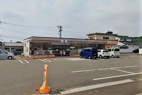 セブンイレブン 日向曽根町4丁目店