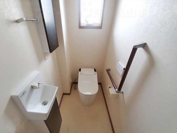 高山市冬頭町 中古戸建 6LDK トイレ 