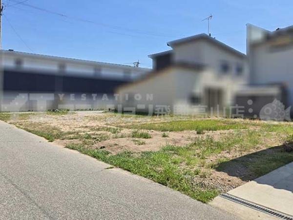 飛騨市古川町若宮2丁目 住宅用土地 88.41坪 前面道路含む現地写真 