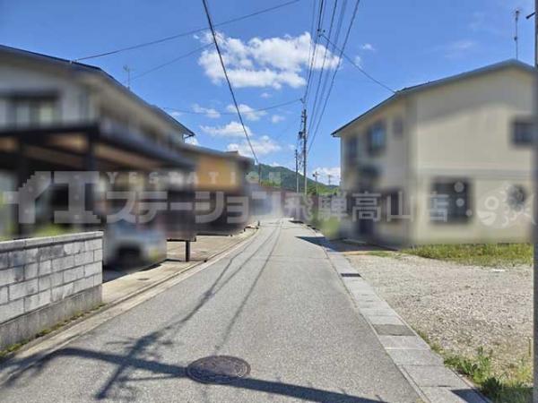 飛騨市古川町増島町 住宅用土地 52.58坪 前面道路含む現地写真 