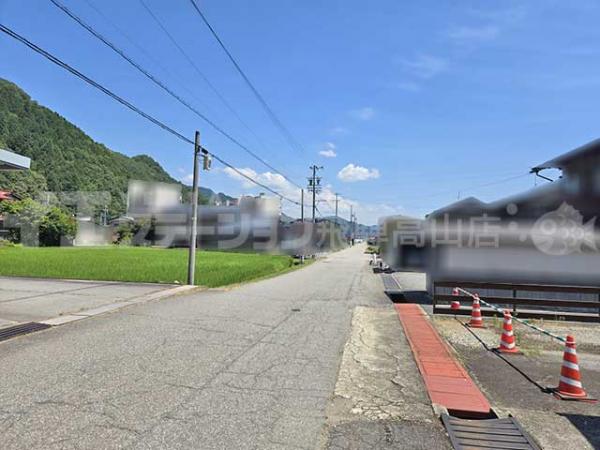 飛騨市古川町杉崎 住宅用土地 129.47坪 前面道路含む現地写真 