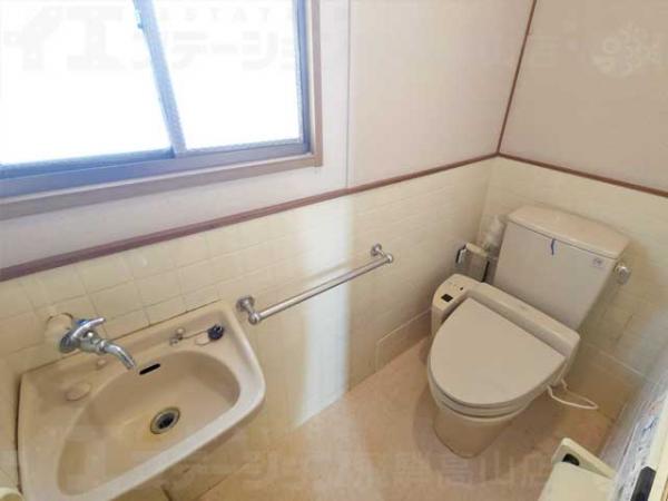 高山市三福寺町 中古戸建 7DK トイレ 