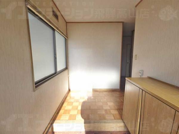 高山市三福寺町 中古戸建 7DK 玄関 