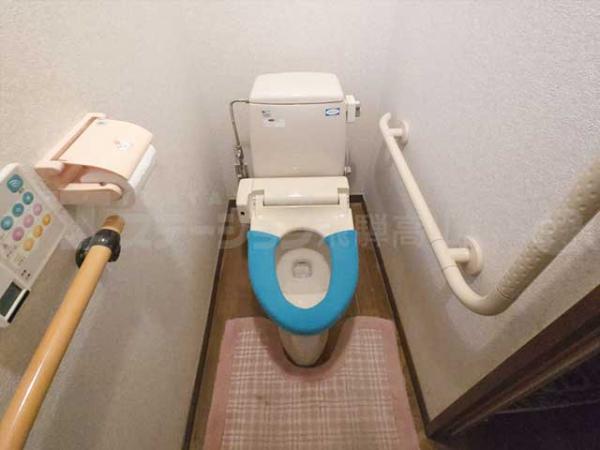 高山市片野町2丁目 中古戸建 6DK トイレ 