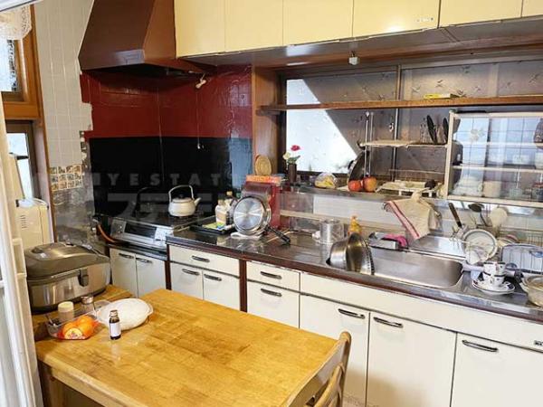 高山市松本町 中古戸建 5LDK キッチン 