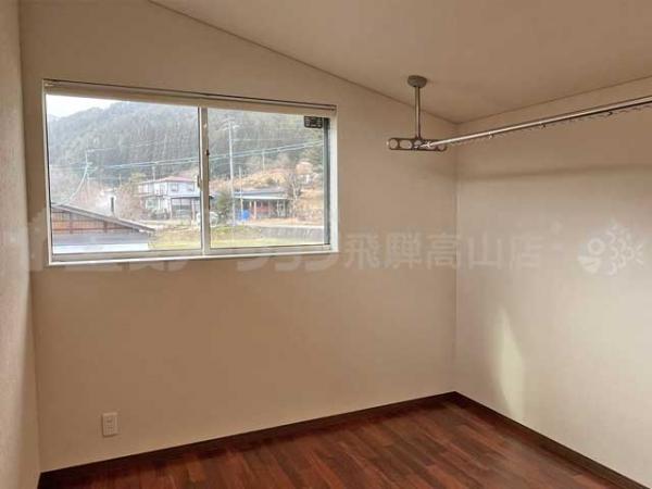 高山市国府町宇津江 中古戸建 4LDK ランドリースペース
