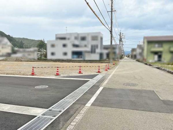 【ご商談中】高山市石浦町3丁目 住宅用土地 59.55坪 現地土地写真 