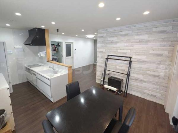 【ご商談中】高山市上岡本町4丁目 中古戸建 4SLDK ダイニング