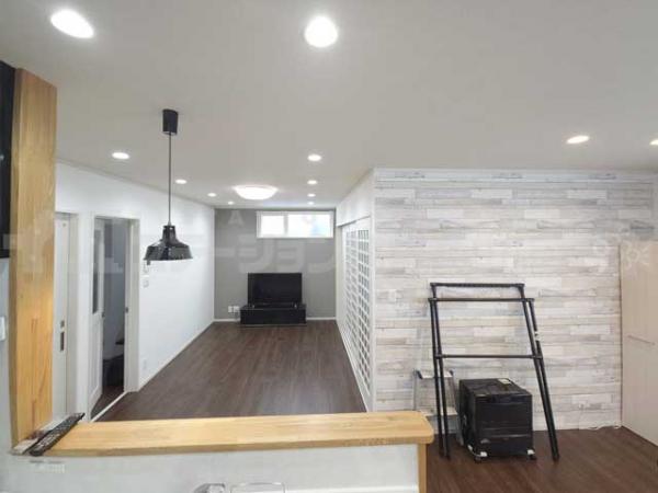 【ご商談中】高山市上岡本町4丁目 中古戸建 4SLDK リビング 