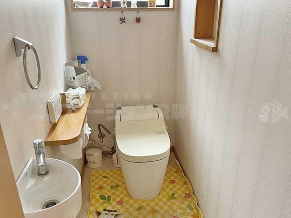 【ご商談中】高山市上岡本町2丁目 中古戸建 ４LDK トイレ 