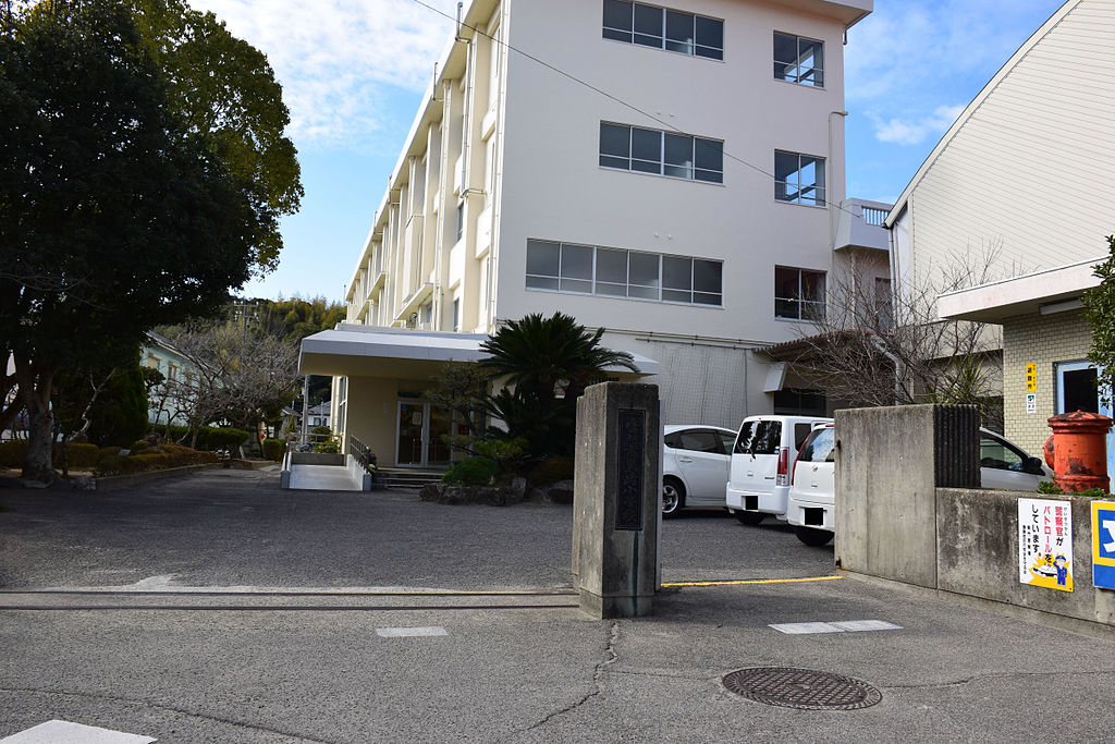 鳴門市黒崎小学校