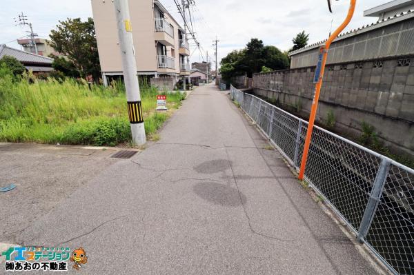 土地 徳島市川内町榎瀬 JR高徳線吉成駅 850万円