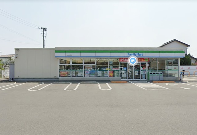 ファミリーマート 徳島川内町店