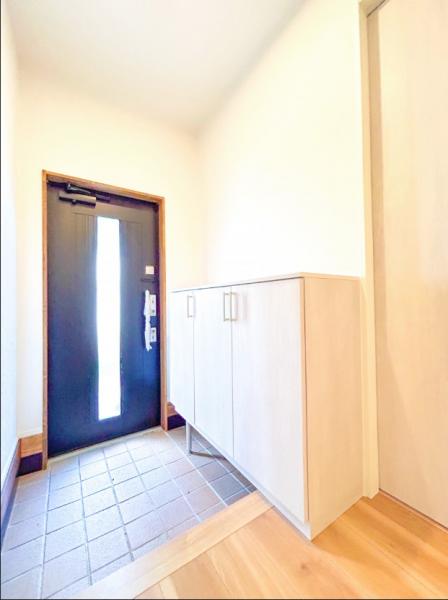 玉野八浜　リフォーム戸建 玄関 