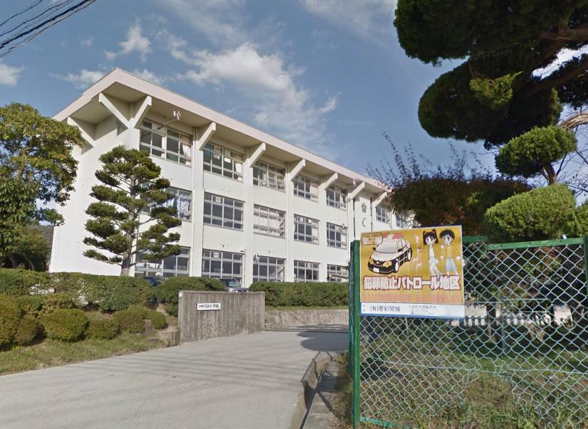 川上小学校
