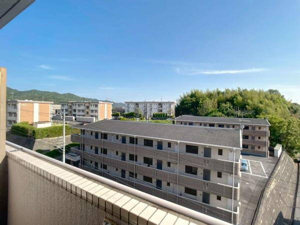 中古マンション 東広島市西条町助実 山陽本線西条駅 892万円
