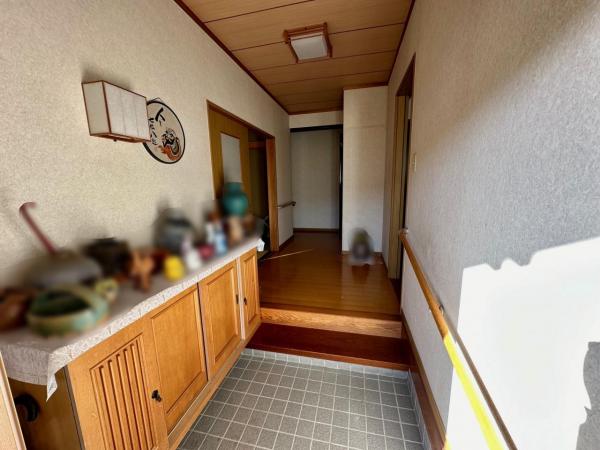 大字江泊｜中古戸建 玄関 