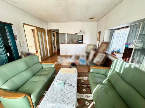 大字江泊｜中古戸建 リビング 