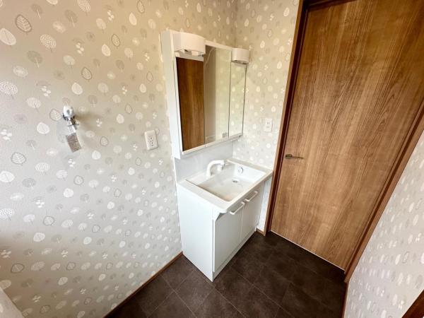 中西｜中古再生住宅 洗面台・洗面所 
