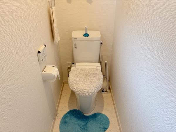 下右田｜築浅戸建て トイレ 