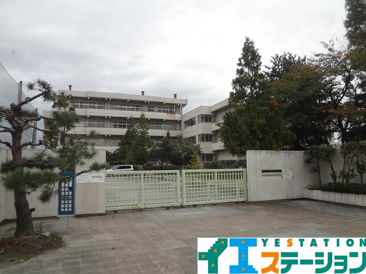 郡山中学校