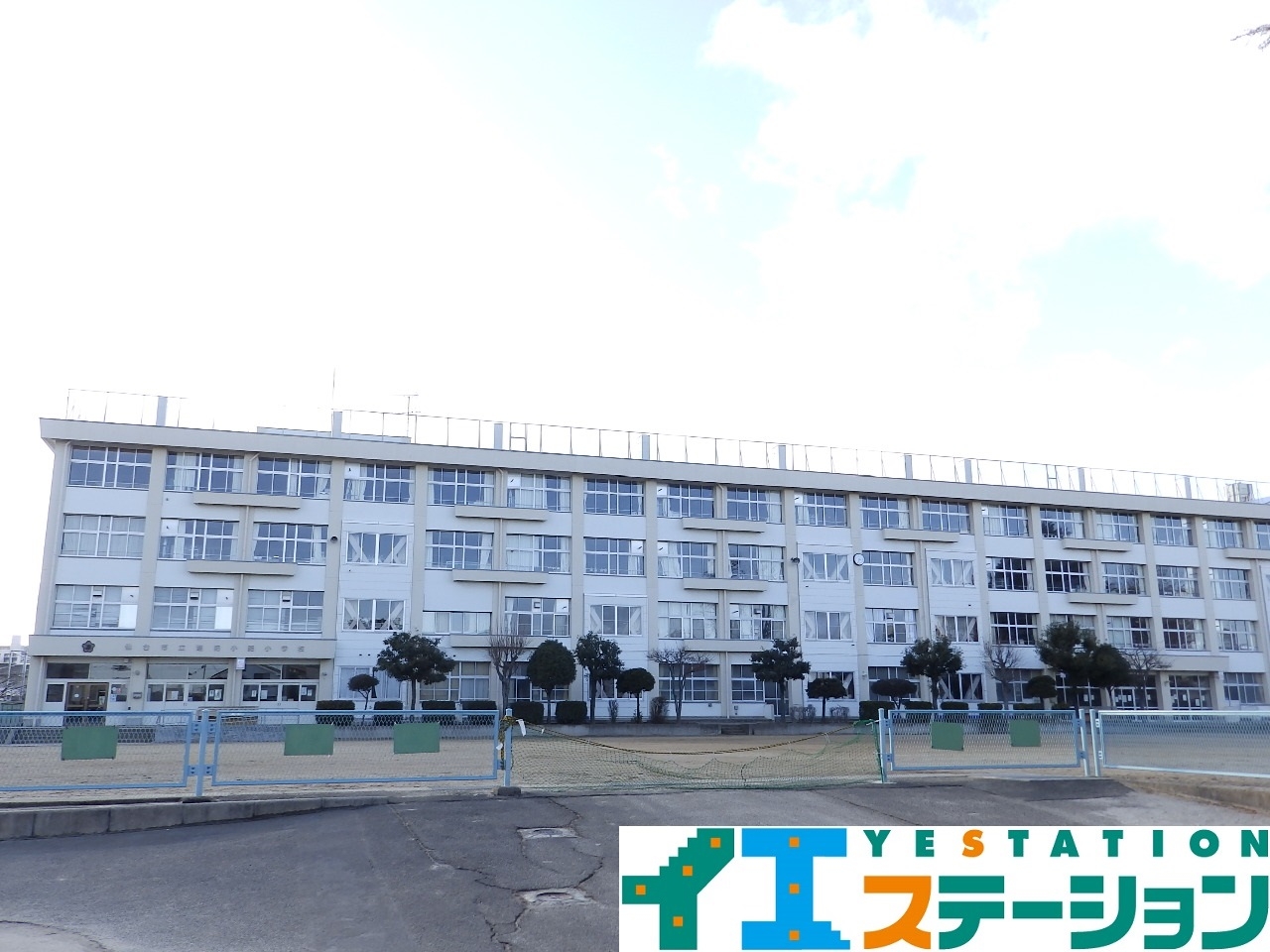 連坊小路小学校