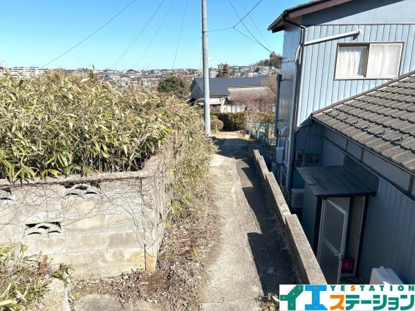 青葉区北山1丁目 前面道路含む現地写真 