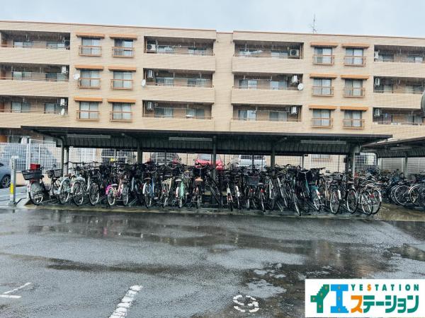 セレーノラ・ヴィータ幸町中央 駐輪場