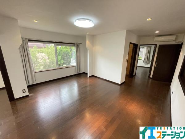 富谷市日吉台２丁目 リビング 