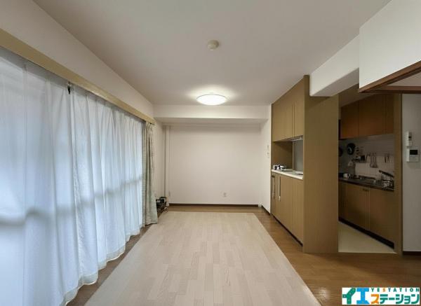 ロイヤルパレス沖野 リビング 