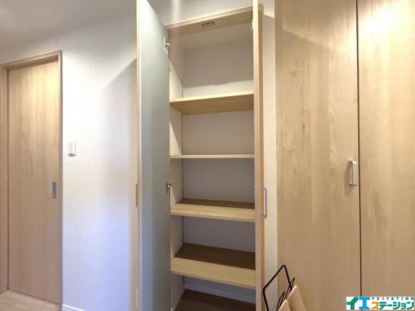 グラン・コート若林 収納 