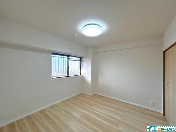 グラン・コート若林 洋室