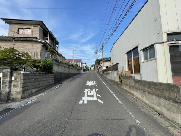 多賀城市大代５丁目 前面道路含む現地写真 