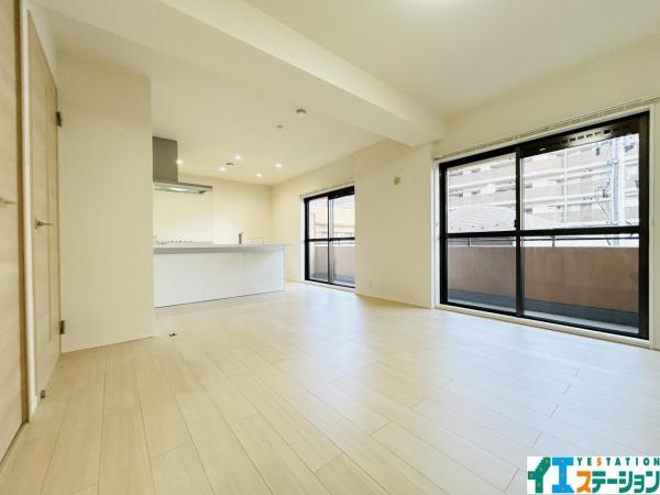 朝日プラザ広瀬川 リビング 