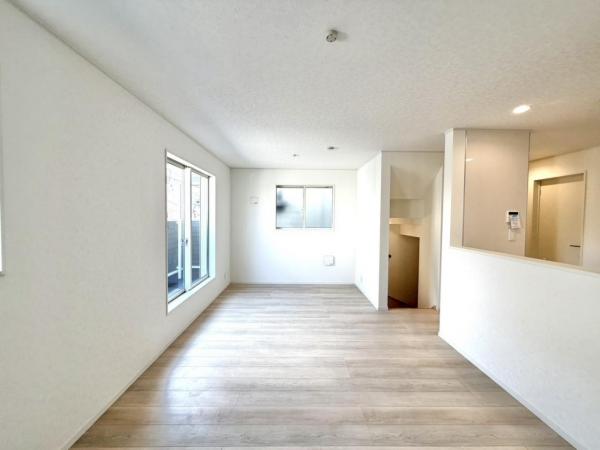 東堀切2丁目　新築戸建 リビングダイニング