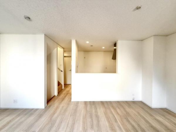 東堀切2丁目　新築戸建 リビングダイニング