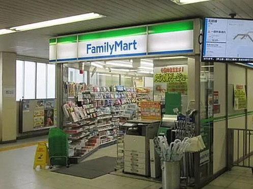 ファミリーマート 京成高砂駅店