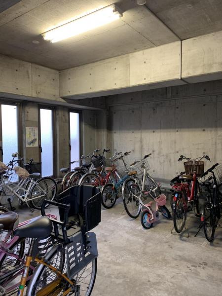 アイレスト古市駅前 駐輪場