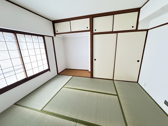 中須コーポラス 和室