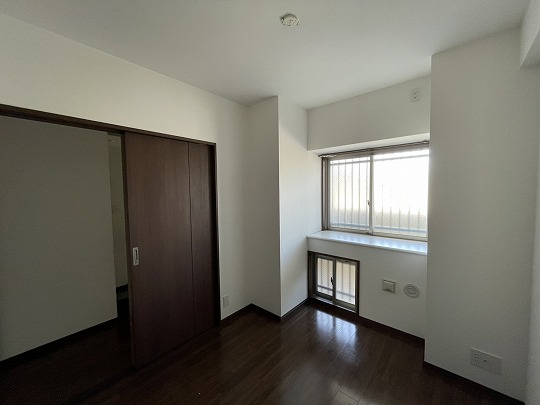 ウェルディ大原駅前フェリス 洋室